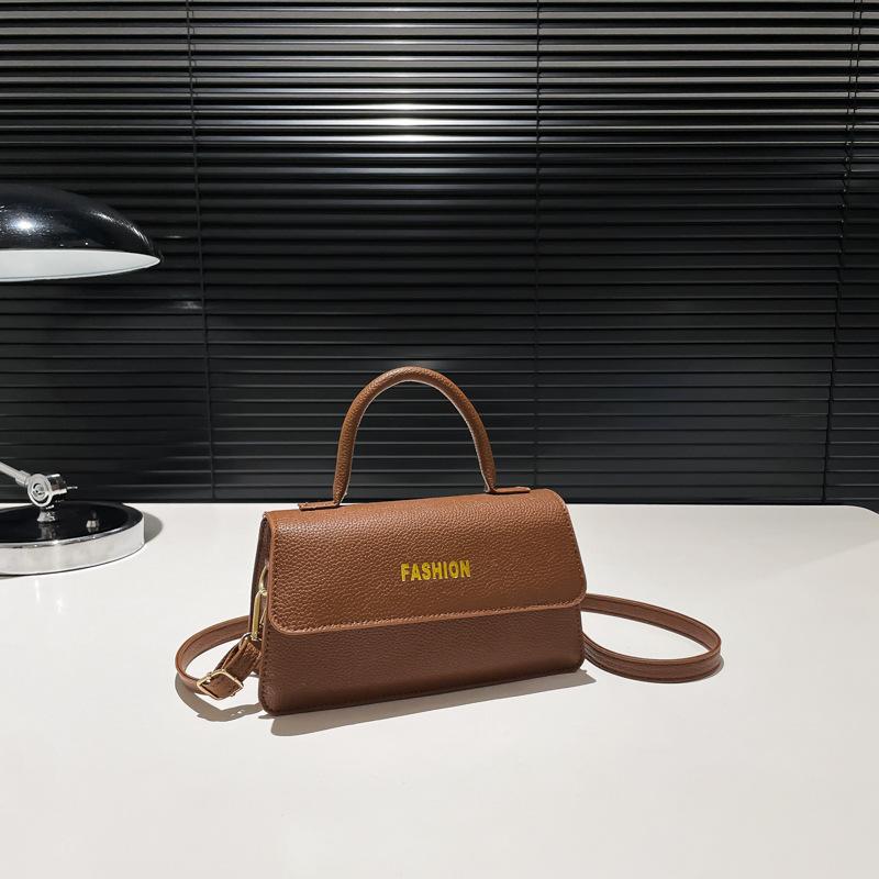 Stylish and high-value portable small square bag 2025 autumn new textured lychee pattern messenger bag