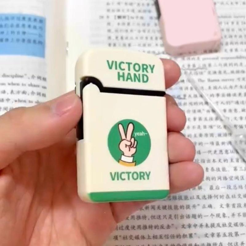 Funny Water Squirt Toy for Kids Prank Toy Realistic Lighter Shaped Quirky Gag Toy Creative Birthday Gift
