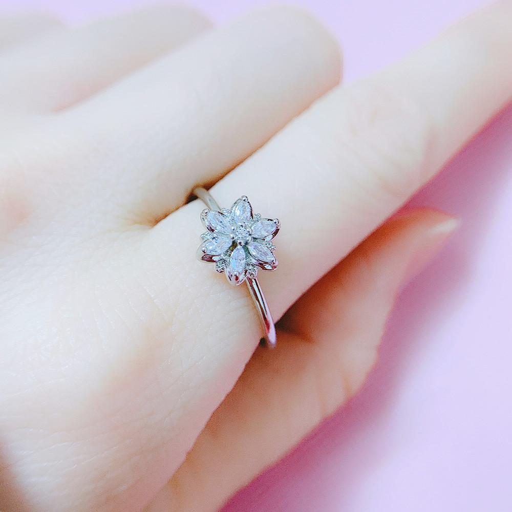 Sparkling Y2k Flower Finger Rings for Women Rose Gold Color Zircon Romantic Girls Ring Fashion Jewelry Trend Birthday Gift R080