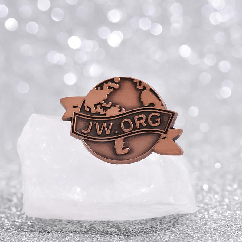 Classic Jworg Shape Pin Vintage Metal Badge Exceptional Decorative Piece Outfits For
