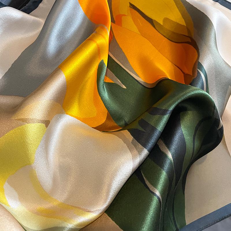 Luxury Brand 2024 New Scarf 100% Silk Bandana Women Square Scarves Mulberry Spring High Quality Headband Hijab Shawls Foulard