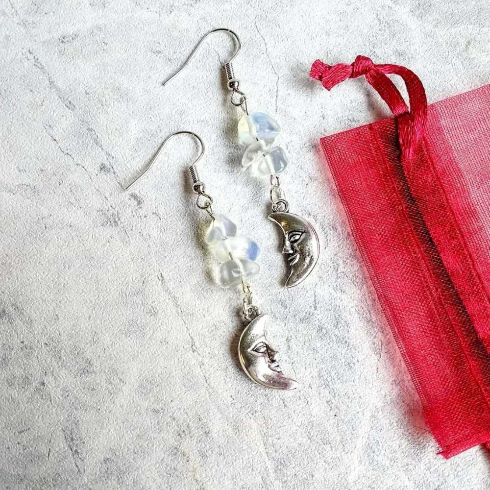 Bohemian Abstract Human Face Crescent Moon Irregular Crystal Moonstone Beads Dangle Earrings for Women Goth-themed Party Jewelry