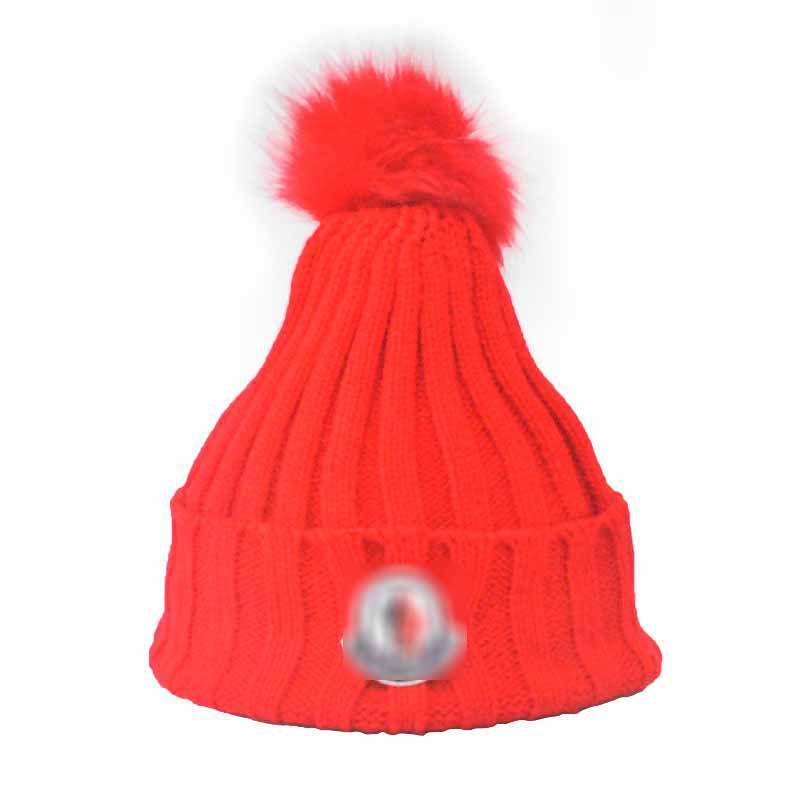 Luxurious Women's Solid Color Warm Winter Knit Beanie Hat With Classic Design