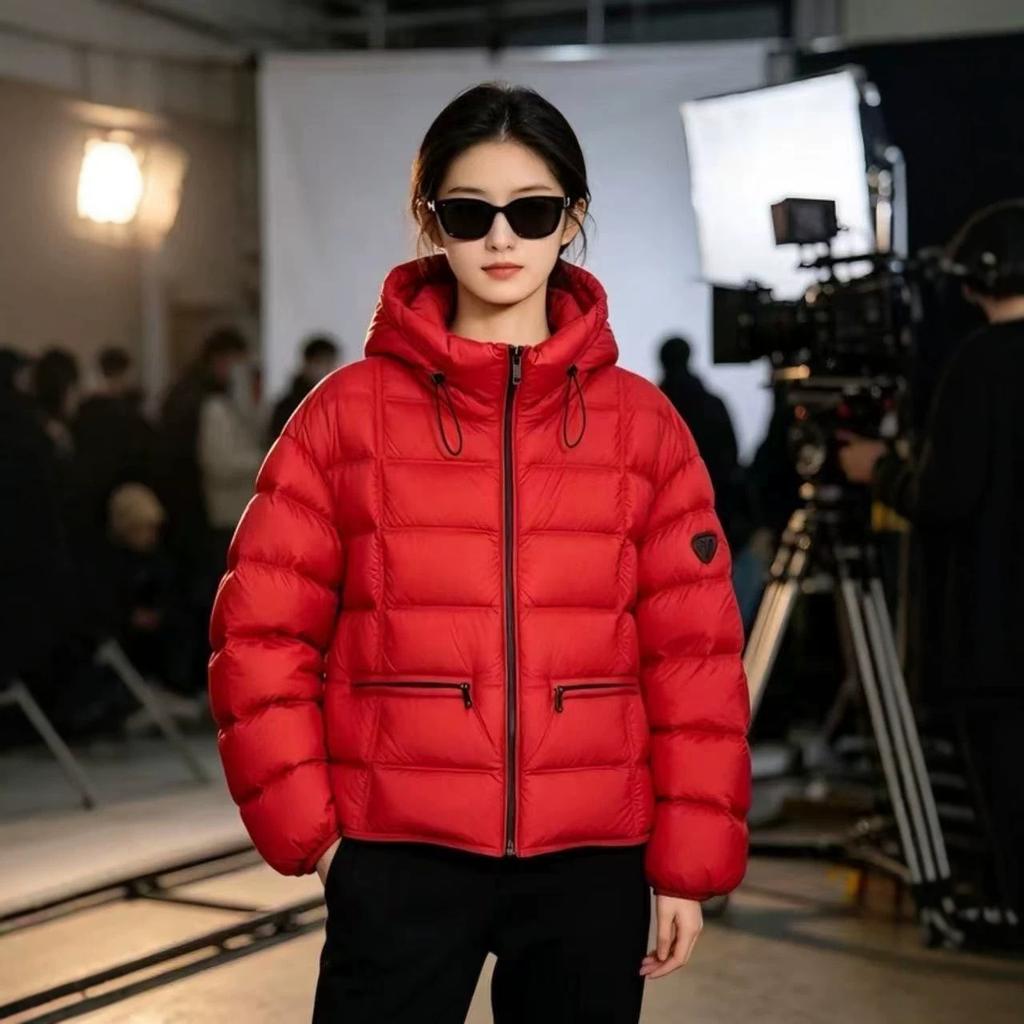 New hooded ribs puff cotton-padded clothes for women, small people, thickened warm cotton-padded clothes, loose cotton-padded jackets.
