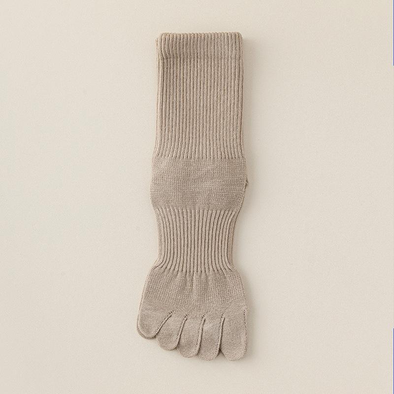 Female Spring and Autumn Leisure All Match Pure Color 10A Antibacterial Deodorant Perspiration Long Five Finger Socks