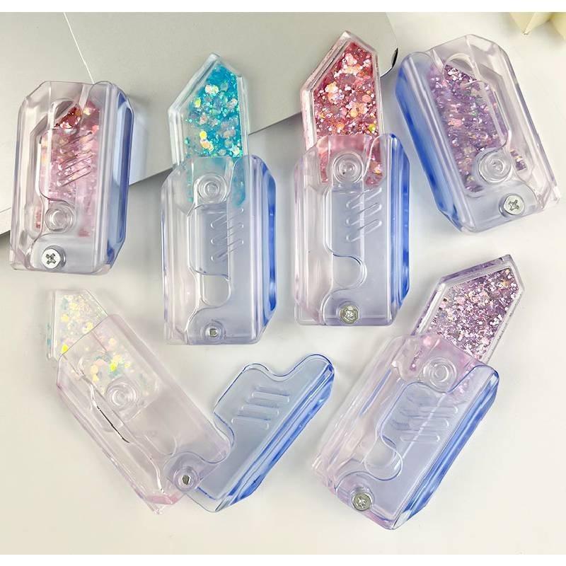 Trendiger Karottenmesser Schlüsselanhänger Lustiges Stressabbau-Spielzeug für Paare und Freunde