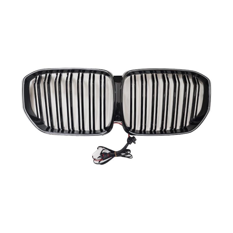 LED osvětlená leskle černá dvoudílná mřížka pro BMW X5 G05 2019-2022