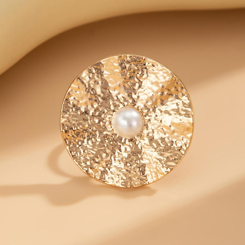 Fashion Sense Inlaid Pearl Flower Ring Simple Pleated Round Alloy Ring Set Daily Commuting Retro High-class Sense of Women's Jewelry
