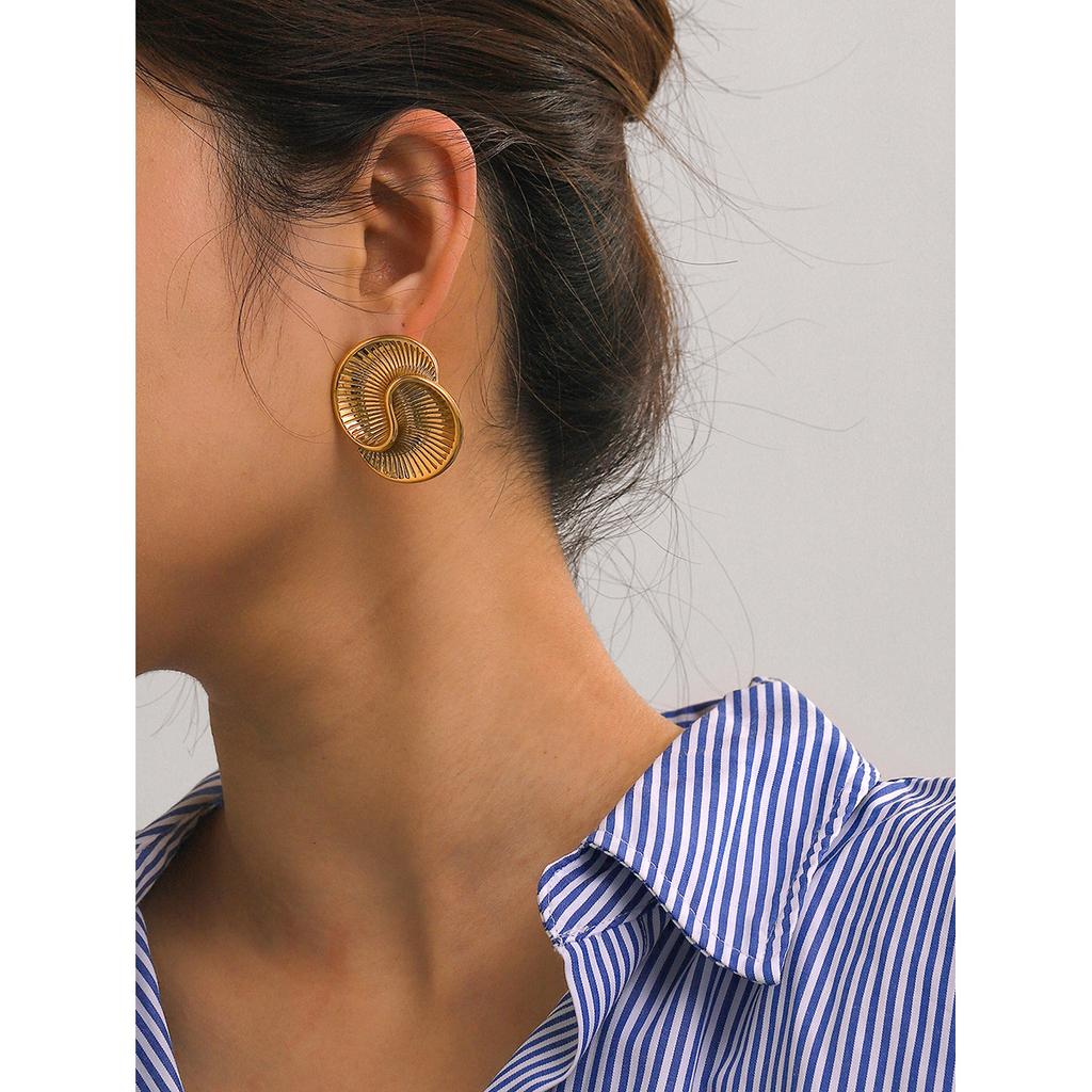 18K Gold Stainless Steel Water Drop Texture Spiral Earrings Ins Wind European and American Internet Celebrity Titanium Steel Asymmetric Stud Earrings