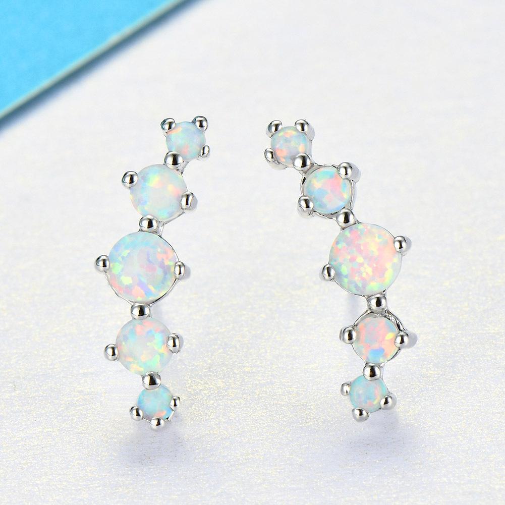 

Temperament European and American Small Round Earrings Womens Light Luxury Temperament Cool Style Earrings