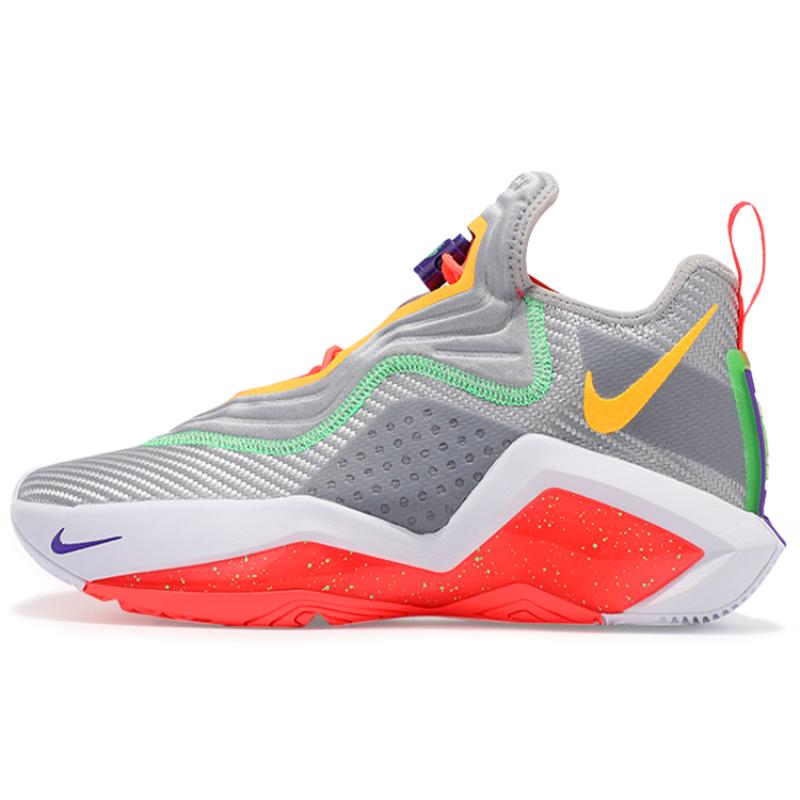 

Nike LeBron Soldier 14 Ep Hare Sneakers CK6047-001 36.5