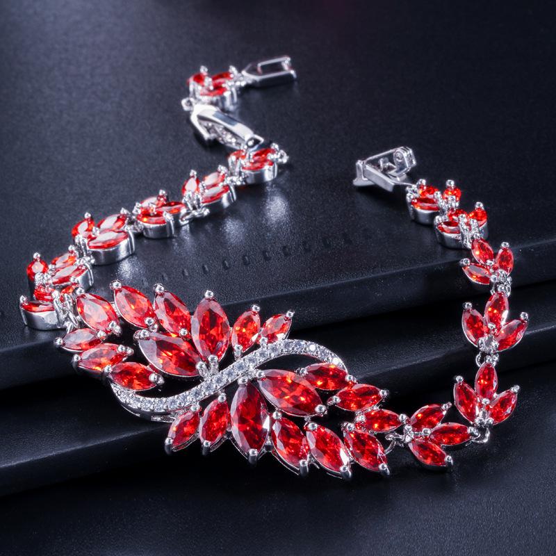 Bingling Flower Temperament Zircon Bracelet, Full Diamond Inlaid Jewelry, Multi-Color.