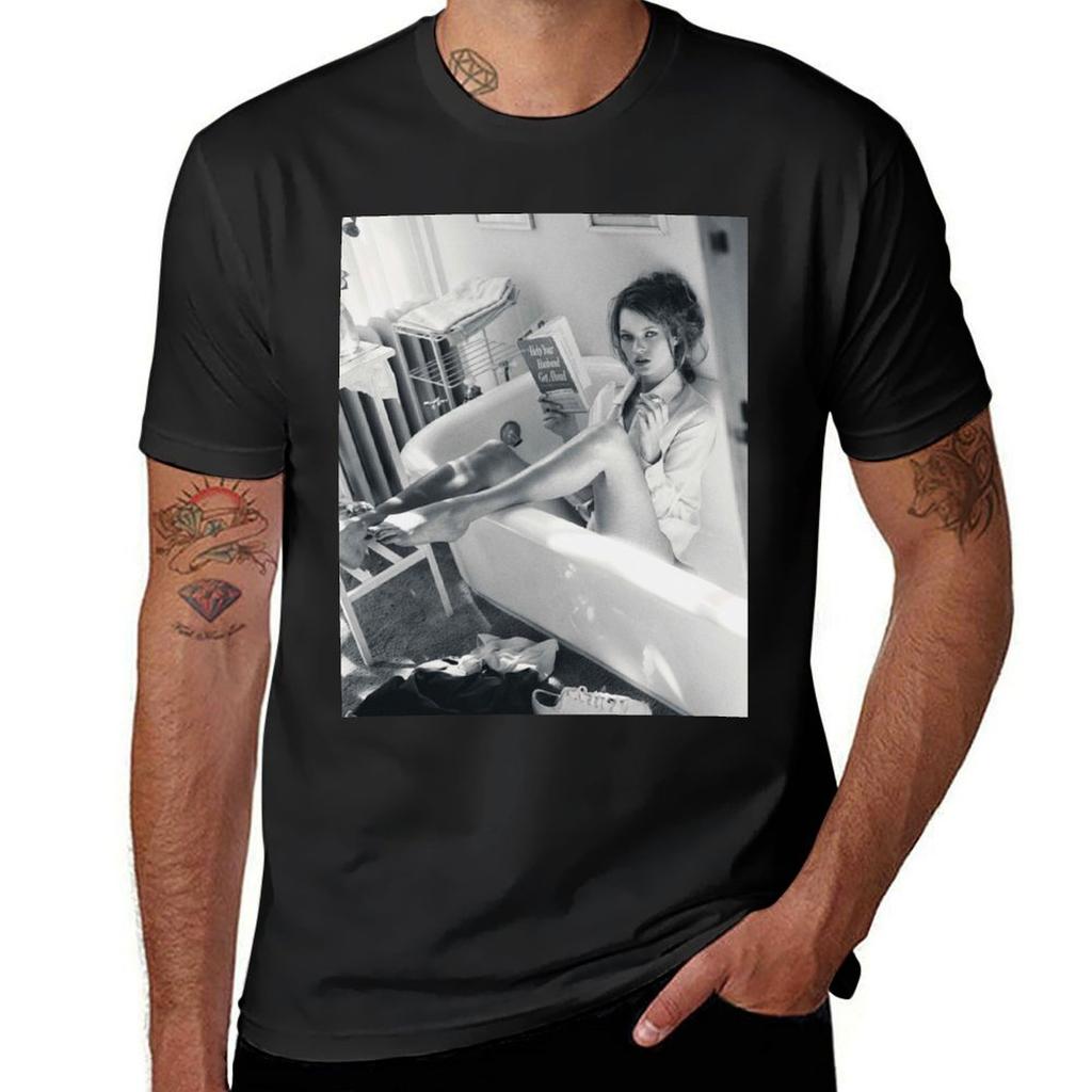 KATE MOSS FASHION PHOTOGRAPHY 90s Black and White Editorial Bicycle T-Shirt Customs Design Your Own Men's T-shirt