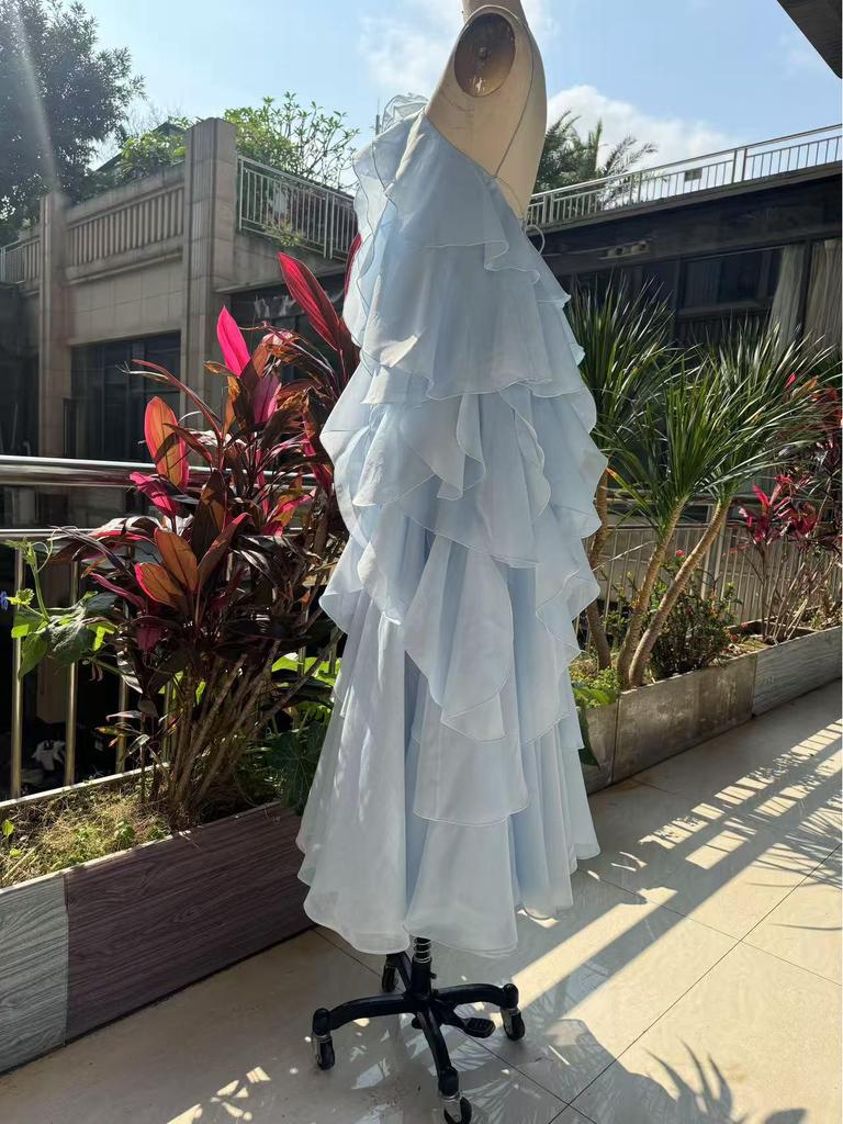 2025 Trendy Women's Off-the-Shoulder Backless Sleeveless Halter Neck Dress with Ruffled Fluffy Skirt