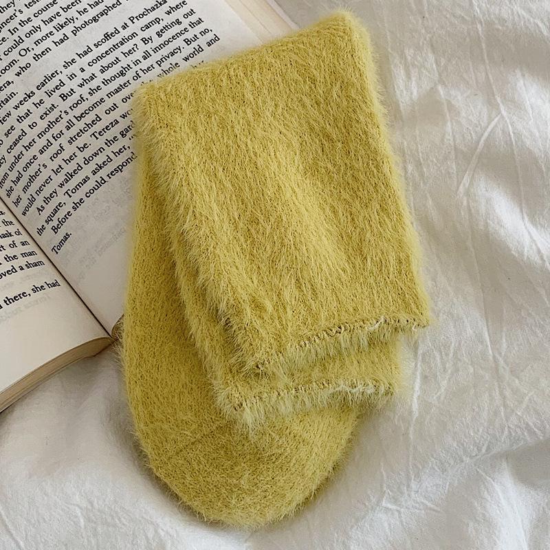 Damen Nerz Samt Mittelhohe Socken - Dick, Warm und Niedlich für Herbst- & Winterschlaf, Gemütliche Plüsch Einschränkung oder Lounge Bodensocken.