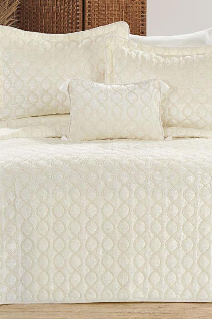 Brillance Quilted Bedding Set 4 Pcs, Bedspread 250x250, Pillowcase 50x70, Double Size, Velvet, Wedding, Cream