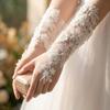 Elegante Brauthandschuhe, florale Netzhandschuhe, modische fingerlose Spitzenhandschuhe für festliche Anlässe