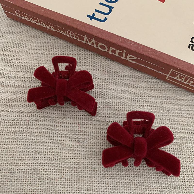 Sweet Black Red Bow Small Hair Claw Clip Princess Velvet Bow Hair Clip Claw Clamp Headwear Girls Women Korean Hair Styling Tools