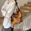 New Fashi Women Commuting Shoulder Bag Retro Casual Large Capacity Bucket Bag Comfortable and Versatile Texture Handle Bag