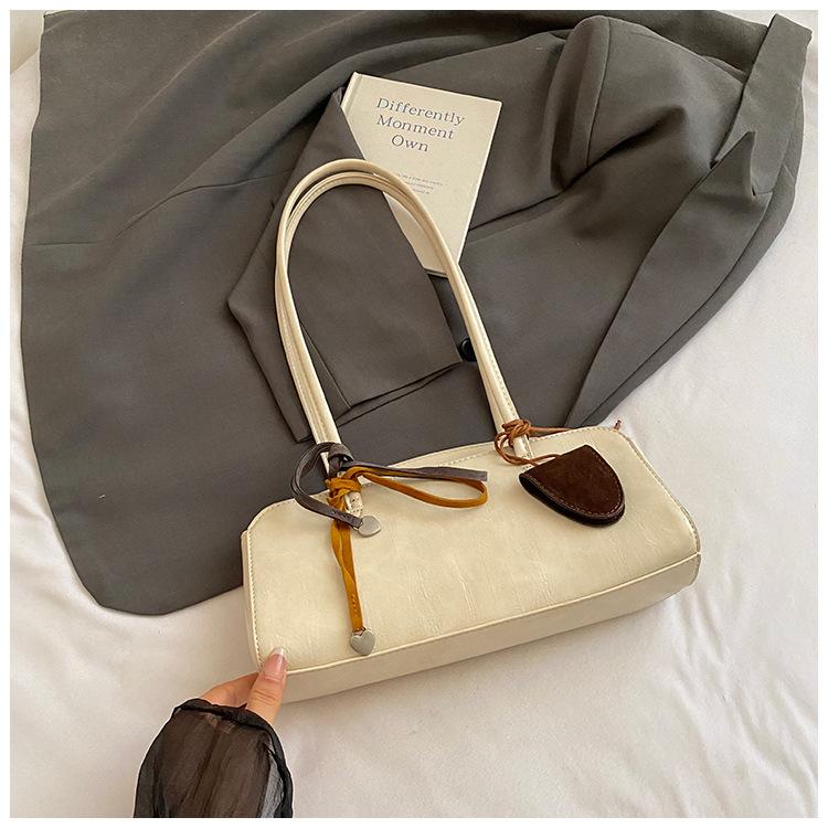 

Summer 2025 new large-capacity pillow bag women s fashion versatile handbag niche design underarm shoulder bag