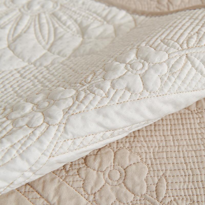 EIFLOY-Quilted Cotton Couch Cover, Plain Embroidery, Non Slip, Living Room Loveseat, Sofa Slipcover for All-season, 3, 4 Seater