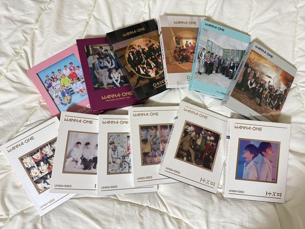[USED] Wanna One album CD trading cards sold separately