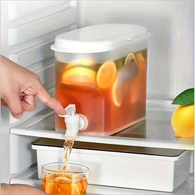 A Single Refrigerator Jug, a Household Reusable High-temperature Beverage Container, and an Ice-filled Fruit Juice Bucket with a Faucet.