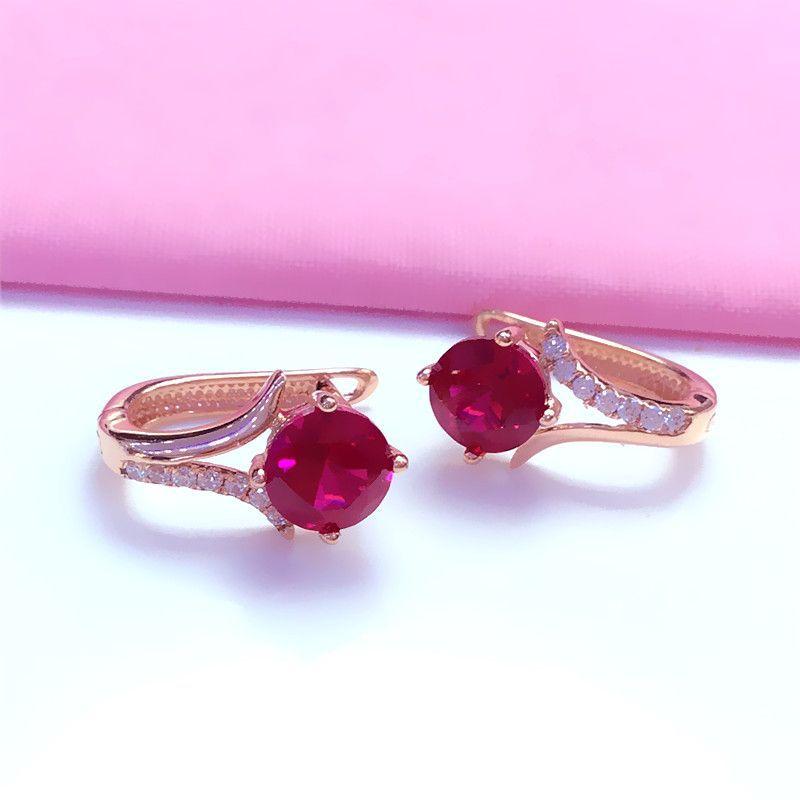 Pure Rose Gold-Plated Women'S Redstone Ear Buckles Are Shiny And Exquisite Diamond-Encrusted Colored Gold Earrings.