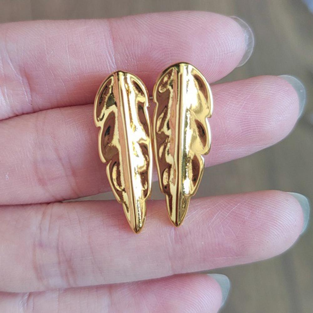 2026 New Hot Selling Fashionable and Exquisite Geometric Leaf Earrings, Suitable for Daily Casual Versatile Items