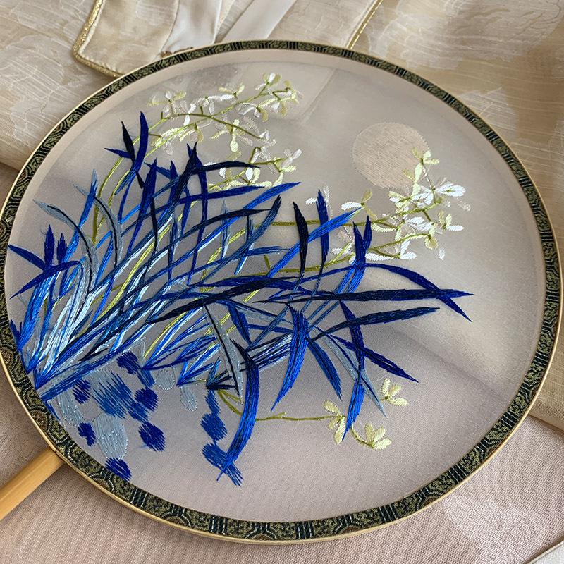 Ventaglio da Palazzo di Suzhou Ricamato su Entrambi i Lati in Stile Antico con Nappa - Ventaglio Rotondo di Bellezza Hanfu Cinese Fatto a Mano