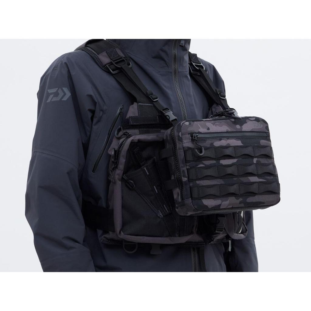 Daiwa Big Bait Attachment Pocket DA-4023 Black Camo Free Fishing