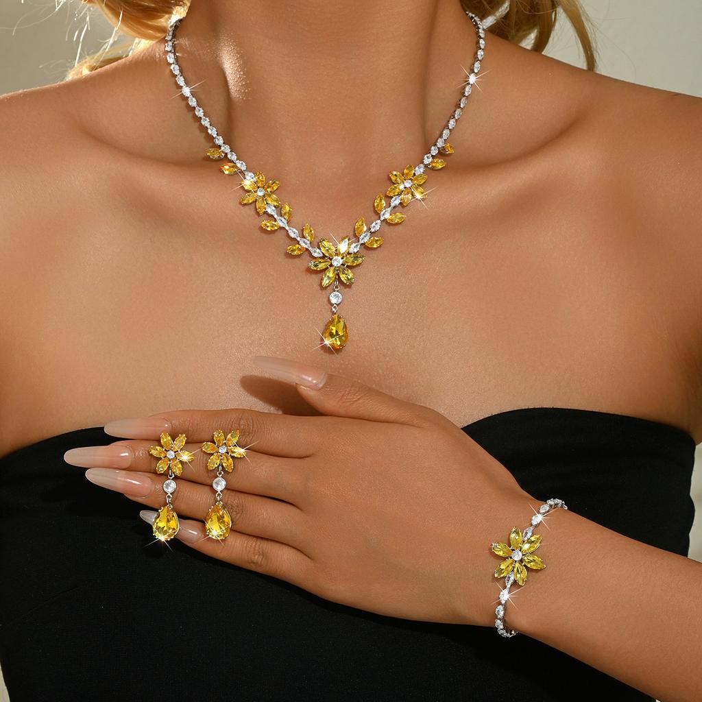 Necklace Set, European and American Fashion Trend Zircon Earrings Ins Emerald Flower Temperament Jewelry Necklace Female 2026