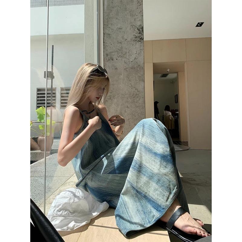 Summer New Smudged Denim Suspender Dress Women's Summer Design Sense Niche Temperament Thin Straight Dress