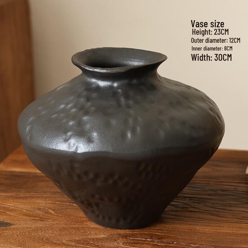 

Zen-style Ceramic Vase