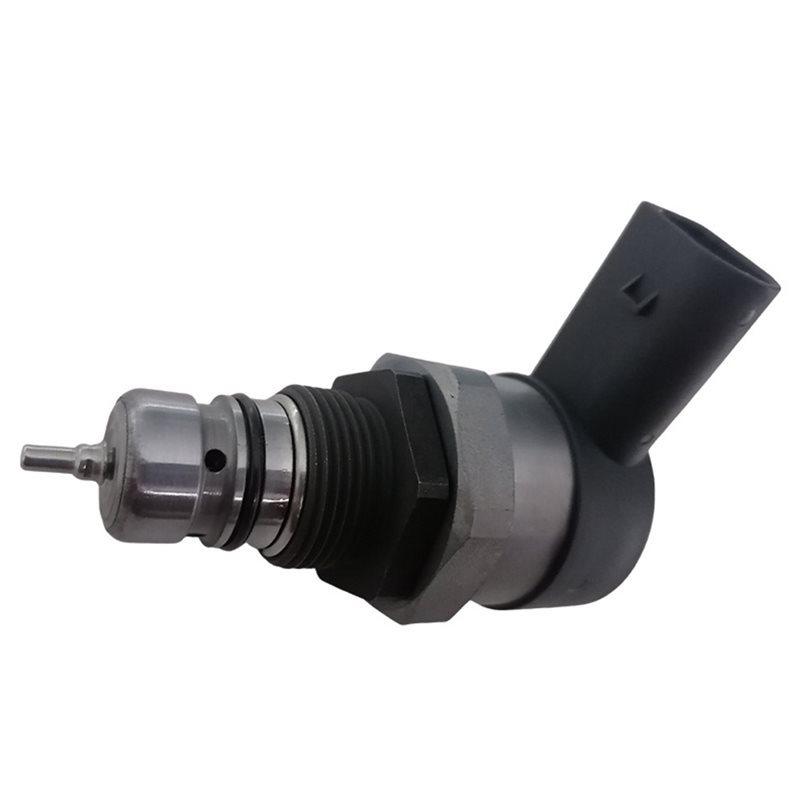 0281002682 Fuel Common Rail Pressure Regulator For Mercedes Bnez E320 Dodge / Freightliner Sprinter 2500 3500 2004-2006