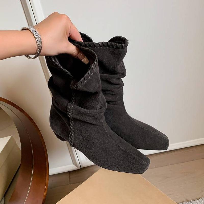 

Autumn and winter women s Martin boots leather large size women s boots medium heel non-slip rubber sole sleeve new versatile medium boots 39 серый