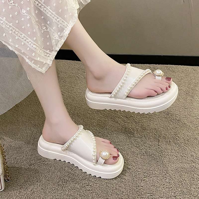 Slippers Women's Summer Outer Wear 2025 New Flip-flops Fashionable Versatile Niche Fairy Style Toe Slippers