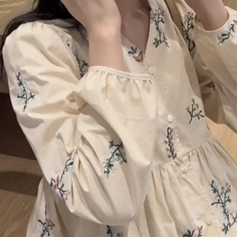 Košile Ženy Výšivka Sklady Navrženo Útulný Sladký Vintage Francouzský Styl Temperament Květiny Topy Všestranné Jednoduché Dámské Jaro