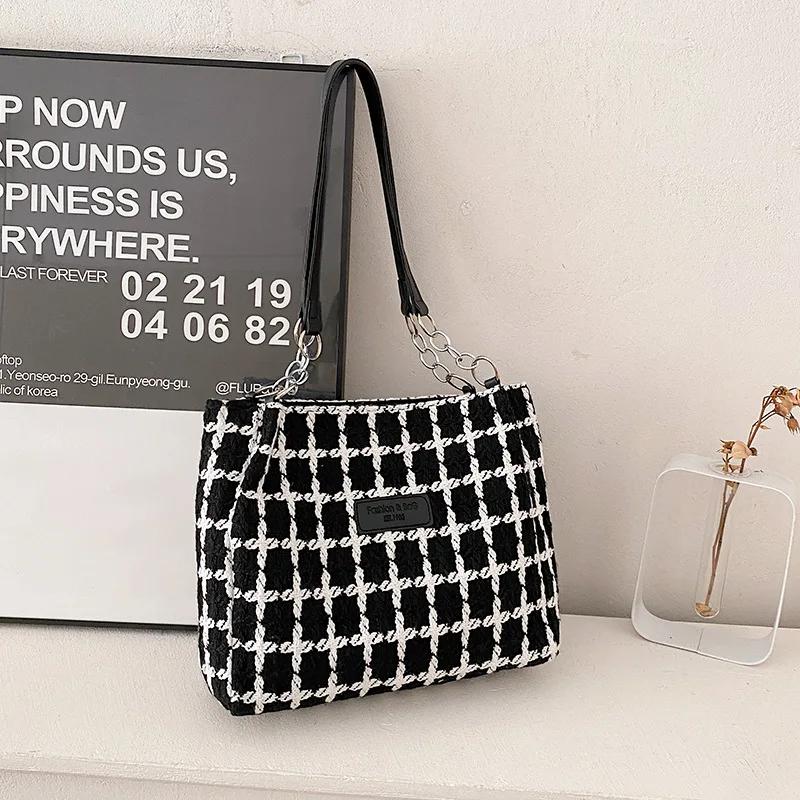 

Large Capacity Commuting Tote Bag,Versatile Ins Shoulder and Armpit Bag,Beach Bag, Purses and Handbags, Christmas Gift for Women