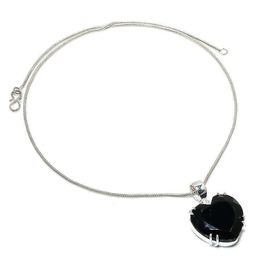 

Heart Black Spinel Gemstone Handmade Ethnic Jewelry Pendant 1.38 SR-8327