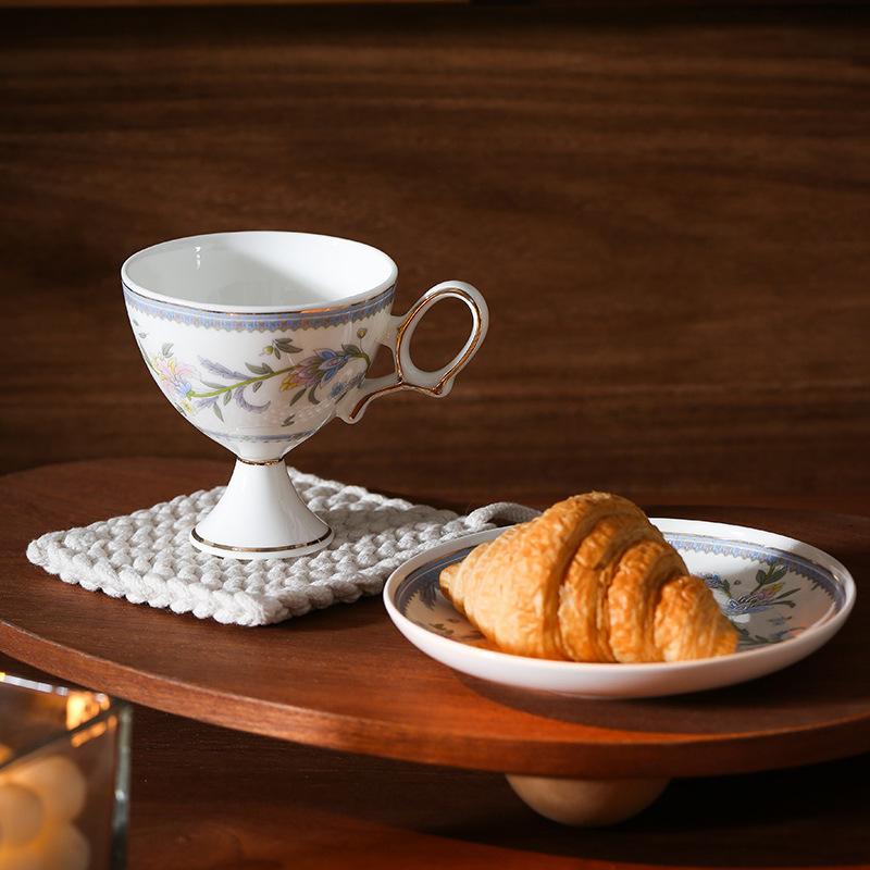 French Porcelain Coffee Cup and Saucer with Palace Relief Delicate Gold-rimmed Bone China Milk Mug Afternoon Tea Flower Tea Cup