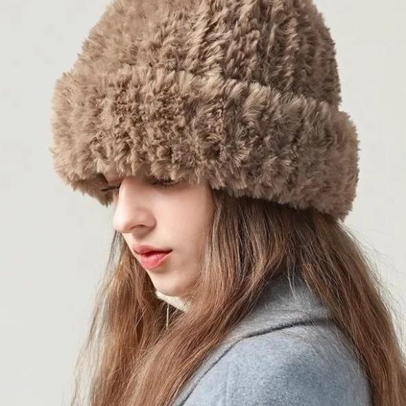 WTEMPO Soft Women's Winter Knit Hat Cold-Proof Warm Plush Ear Protection Loose Fit Versatile Fits Large Heads Face-Slimming Design Casual Hats