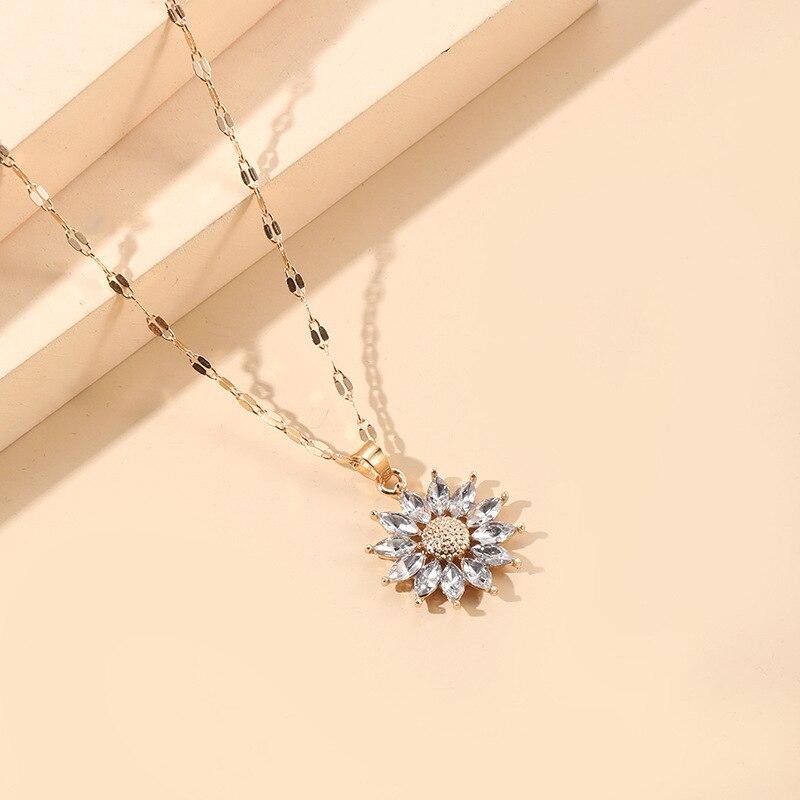 1PCS Gold-color Necklace Ladies Light Luxury Style Flower Pendant Inlaid Zirconia Titanium Steel Chain Holiday Jewelry