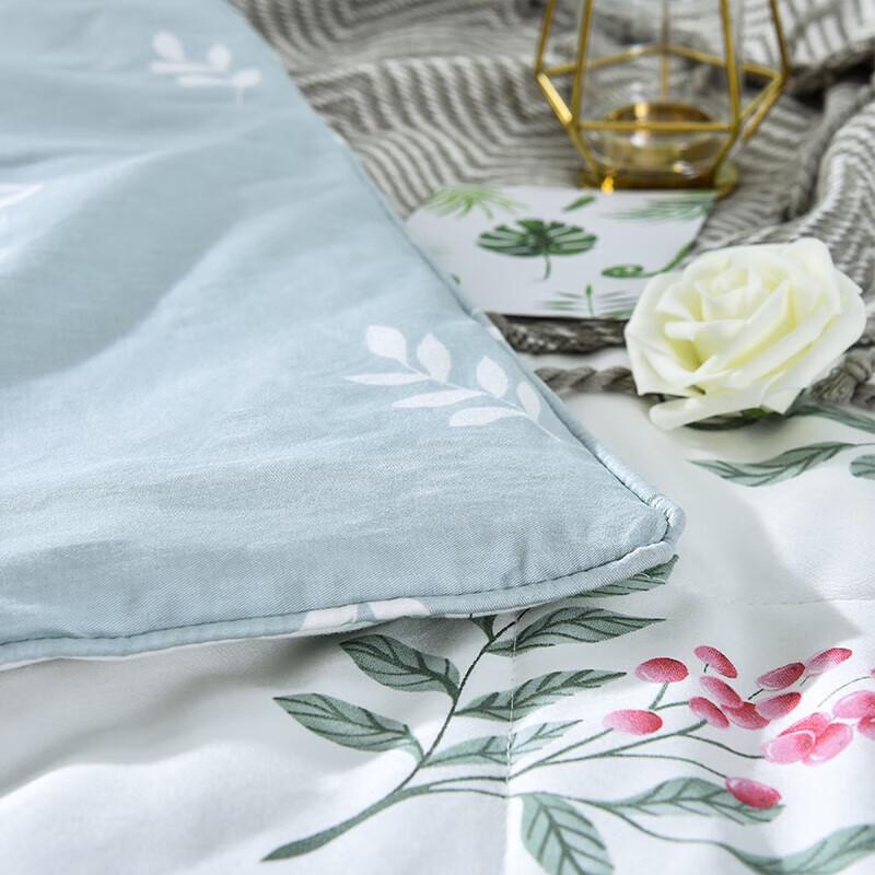 FIRS Printed Seven-Hole Fiber Summer Quilt