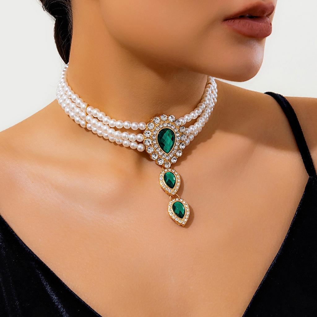 Fashion Light Luxury Imitation Pearl Diamond Necklace, Retro Style Beaded Choker Neck Chain