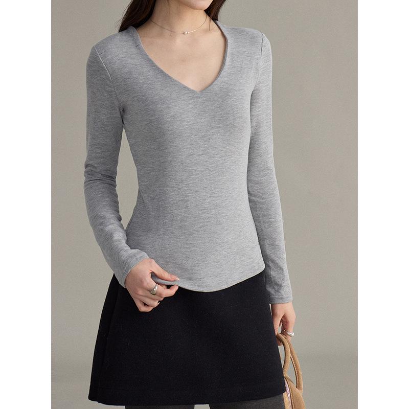 

Little Waist Deep V-neck Long Sleeve Top for Women with Built-in Bra Pads - Winter T-shirt J0103D One Size (85-120)