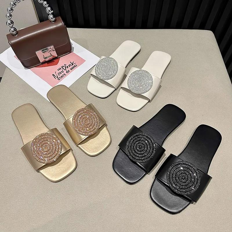 Fashion Summer New Women's Round Head Flat Soled Non-slip Slippers Woman Fashion Flowers Khaki Flats Sandals Female Zapatos De Mujer