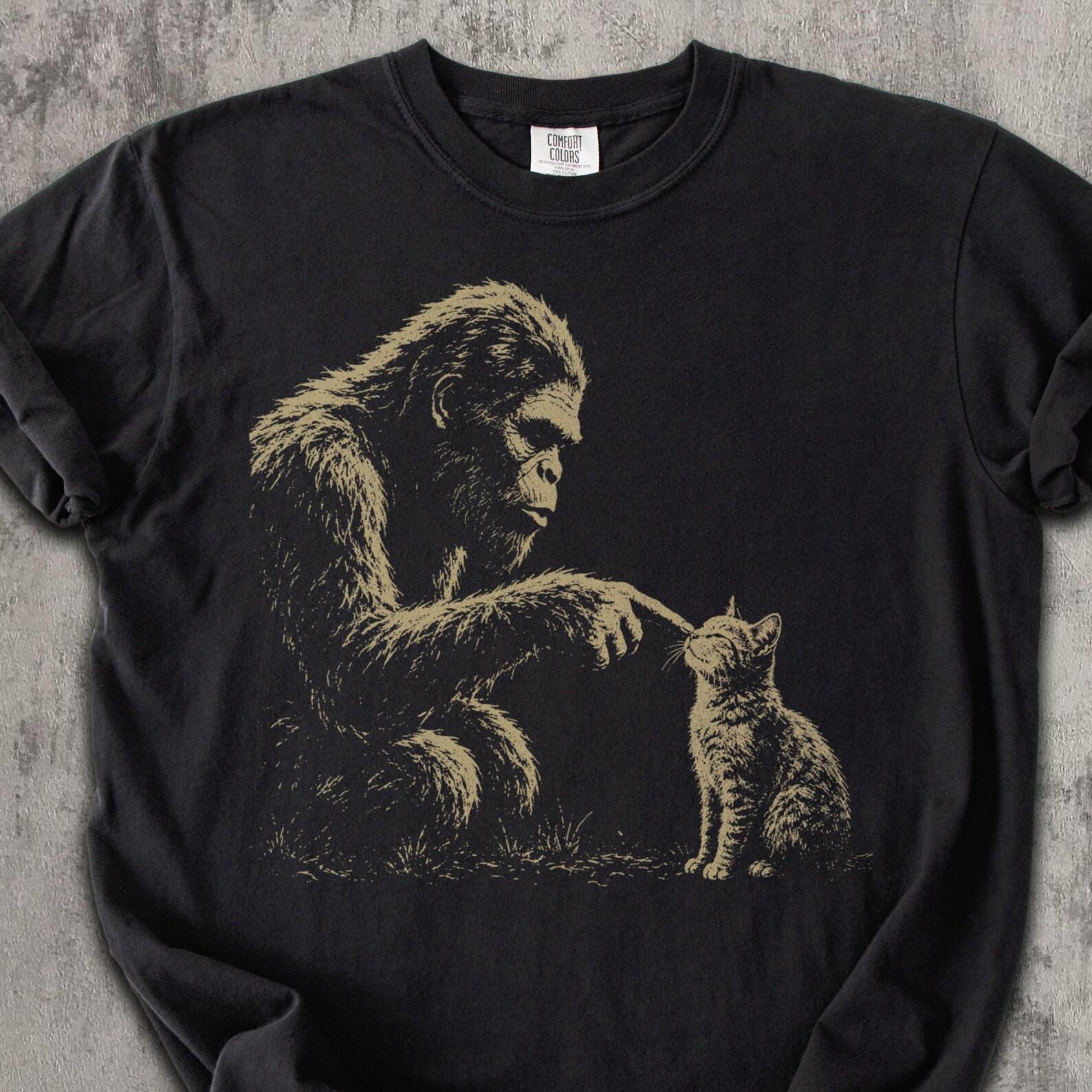 Bigfoot Booping CaT shirt, Funny Sasquatch Cat Lover Tee, Bigfoot and Kitten Graphic Shirt, Cryptid Lover Gift, Comfort Colors Tee 3XL