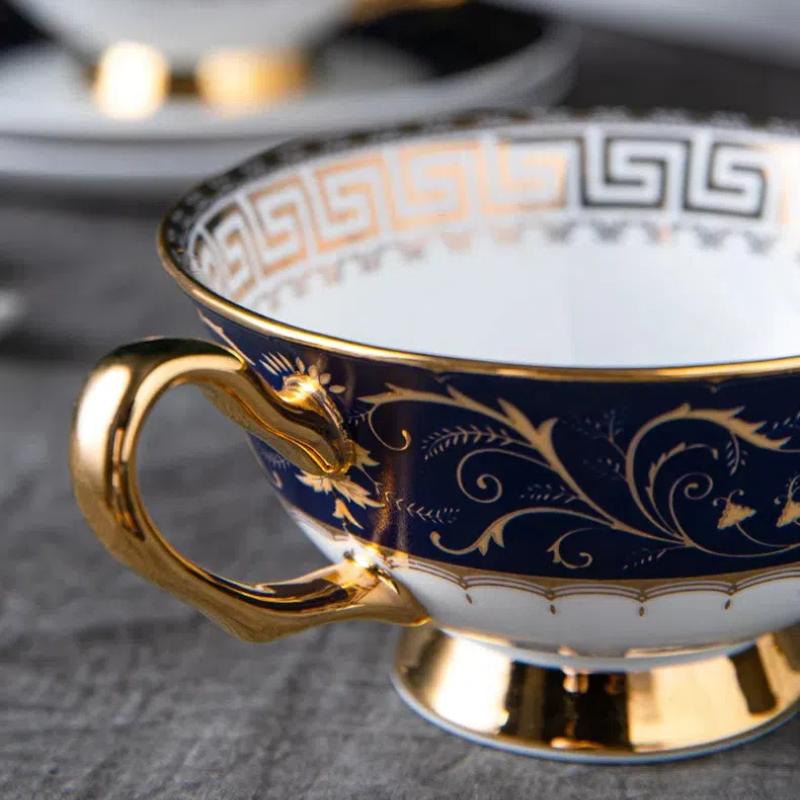 Vintage Bone Porcelain European Coffee Cup Set Exquisite Ceramic Gift Dish Afternoon Tea and Coffeware Sets