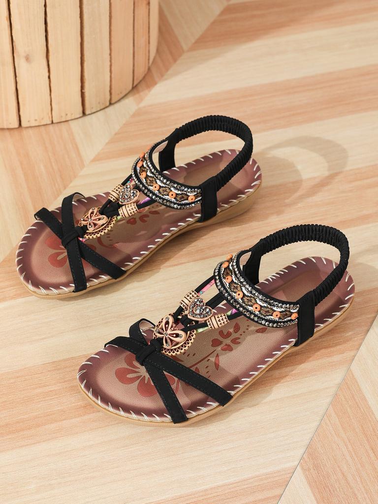Fashion Bohemian Spring 2025 New Large Size Flat Flower Rhinestone Sandals Open-toed Beach Ladies Sandals